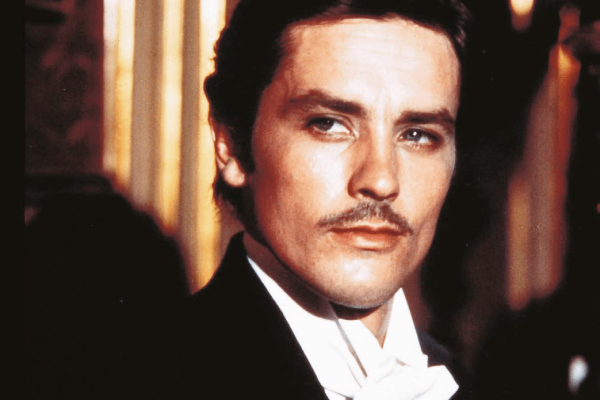 ALAIN DELON  PORTRAIT DUN ACTEUR EN COLLECTIONNEUR